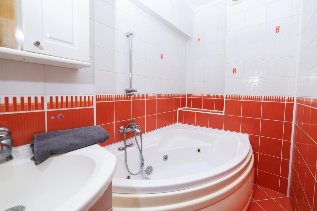 Color Apartments Unirii 14 Blv Bucureşti Eksteriør bilde
